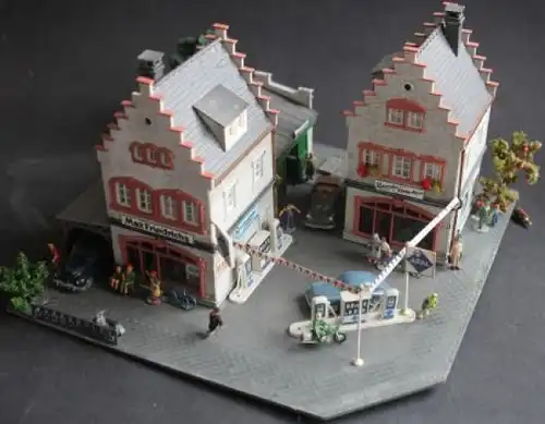 BV Aral Tankstelle Diorama 1960 Pola Meistermodell Hesselbach HO Plastikmodell (5931)