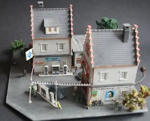 BV Aral Tankstelle Diorama 1960 Pola Meistermodell Hesselbach HO Plastikmodell (5931)