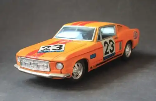 Bandai Ford Mustang Fastback 1969 Blechmodell mit Friktionsantrieb (6572)