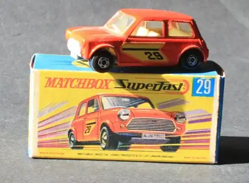 Matchbox Superfast Austin Mini Racing 1970 Metallmodell mit Originalbox (8828)