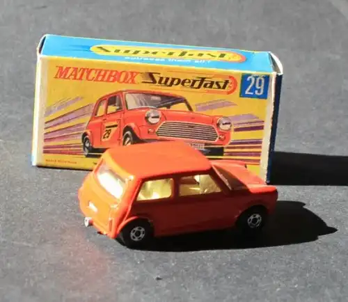 Matchbox Superfast Austin Mini Racing 1970 Metallmodell mit Originalbox (8828)