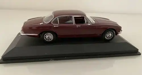 Minichamp Paul's Model Art Jaguar XJ 12 Series II 1975 limitiertes Metallmodell (2042)