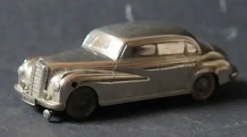 Prämeta Mercedes-Benz 300 Adenauer 1955 Druckgussmodell (1405)