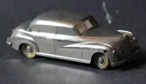 Prämeta Mercedes-Benz 300 Adenauer 1955 Druckgussmodell (1405)
