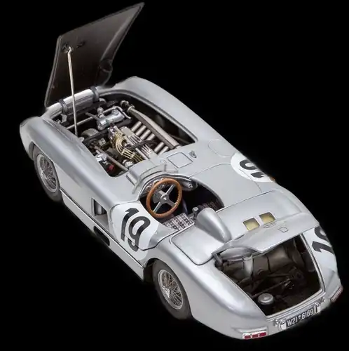 Paul's Model Art Mercedes-Benz 300 SLR Le Mans 1955 Metallmodell (7966)