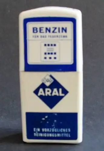 BV Aral Zapfsäule "Benzin für das Feuerzeug" 1960 Plastikmodell (4139)