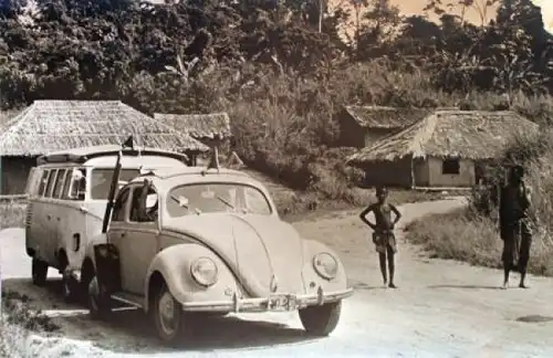 Volkswagen Käfer in Afrika 1953 Originalfoto aus "Afrikanisches Fahrtenbuch" (9575)