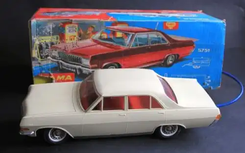 Gama Opel Admiral 1966 Plastikmodell mit Fernsteuerung in Originalkarton (6759)