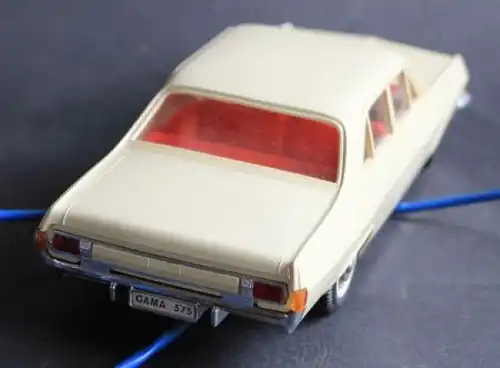 Gama Opel Admiral 1966 Plastikmodell mit Fernsteuerung in Originalkarton (6759)