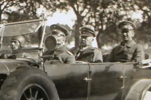 Mercedes-Benz Cabriolet mit Reichskanzler Hindenburg beim Gruppenmanöver 1926 Originalfoto (2093)