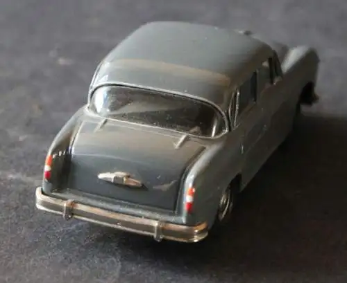 Tin Wizard Horch P 240 Sachsenring 1955 Metallmodell (1353)