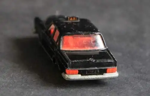 Siku Mercedes-Benz 250 SE Taxi V253 Metallmodell 1968 (0615)