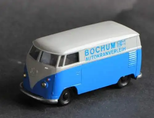Siku Volkswagen T1 Bus "Bochumer Autokrahnverleih" 1965 Metallmodell (1058)