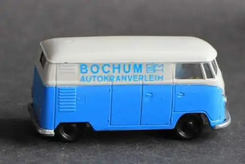 Siku Volkswagen T1 Bus "Bochumer Autokrahnverleih" 1965 Metallmodell (1058)