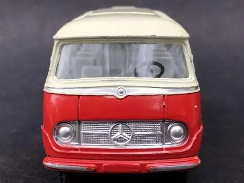 Dinky Toys France Mercedes-Benz 319 Bus 1965 Metallmodell (0067)