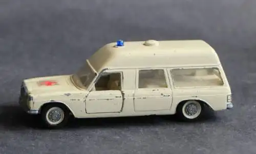 Siku Mercedes-Benz Binz Krankenwagen Europ 1200 L V306 Metallmodell 1970 (1064)