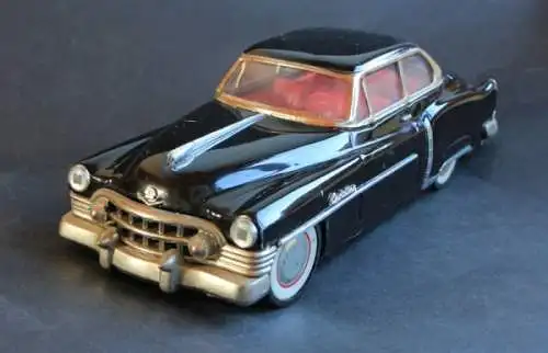 Horikiri Fifties Cadillac Sedan 1950 Metallmodell (9669)