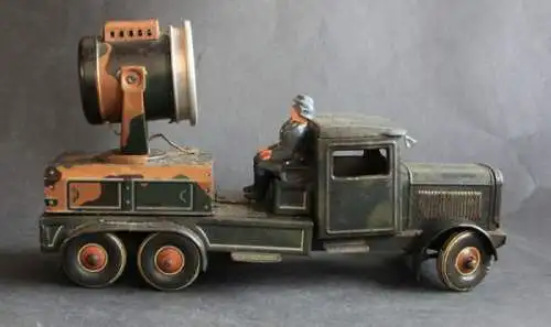 Tippco Wehrmacht Scheinwerferwagen Blechmodell mit Friktionsantrieb 1942 (8873)