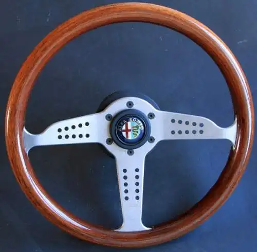 Momo Alfa Romeo Sport-Holzlenkrad 1980 (1378)