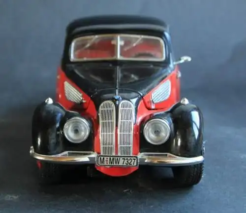 Guiloy BMW 327 Coupe 1937 Metallmodell (9189)