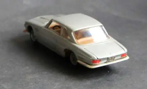 Politoys Iso Rivolta 1965 Metallmodell (2881)