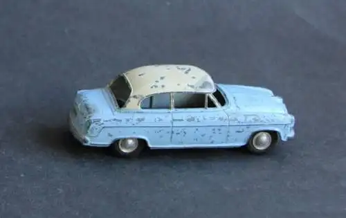 Märklin Borgward Isabella Limousine 1958 Metallmodell mit Originalbox (9937)