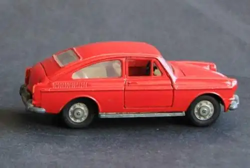 Dinky Toys England Volkswagen 1600 TL Fastback1965 Metallmodell (3710)