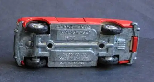Dinky Toys England Volkswagen 1600 TL Fastback1965 Metallmodell (3710)