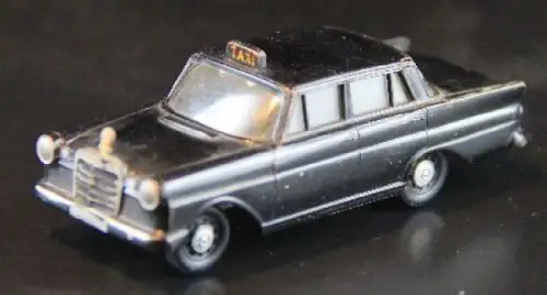 Siku Mercedes-Benz 190 Taxi V192 Plastikmodell 1962 (1322)