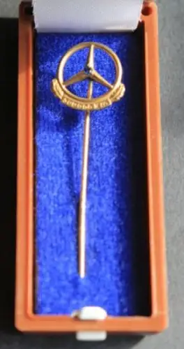 Mercedes-Benz 1955 goldene Anstecknadel 500.000 Km mit Edelstein (0007)