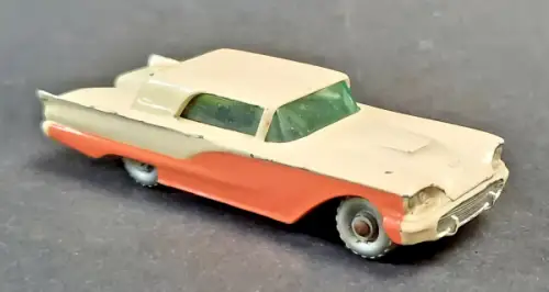 Matchbox Lesney Ford Thunderbird 1958 Metallmodell (1251)