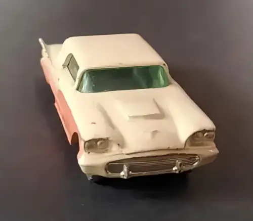 Matchbox Lesney Ford Thunderbird 1958 Metallmodell (1251)