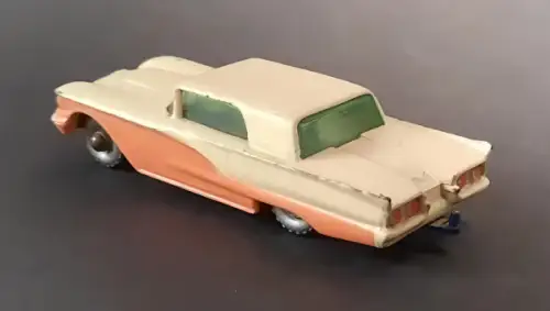 Matchbox Lesney Ford Thunderbird 1958 Metallmodell (1251)