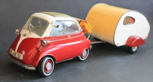 Revell BMW Isetta Wohnwagengespann 1959 Metallmodell (9190)
