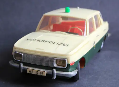 Anker Spielzeug Wartburg 353 Volkspolizei 1967 Plastikmodell (7654)