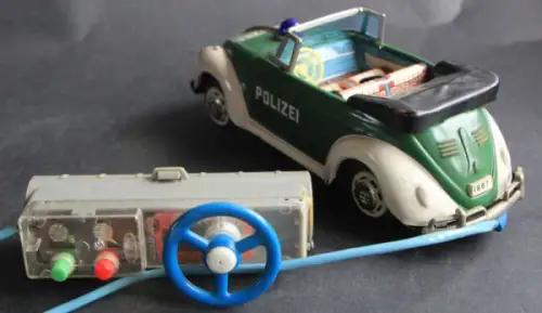 Bandai Volkswagen Käfer Polizei 1967 Blechmodell mit Fernsteuerung (10109)