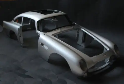 Eaglemoss Aston Martin DB 5 James-Bond 1963 Metallmodell-Chassis (10127)