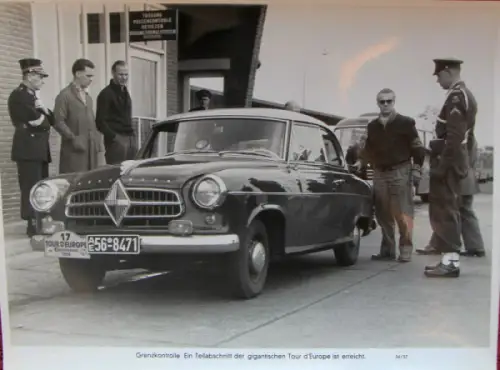 Borgward Isabella bei der Tour d'Europe 1956 Werksfoto (10514)