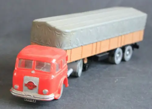 Siku Henschel HS 170 Sattelschlepper Kässbohrer V124 Plastikmodell 1959 (10533)