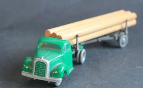 Siku Borgward Diesel Langholz-Transporter V61 Plastikmodell 1957 (10539)