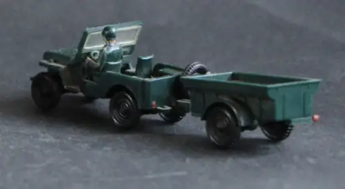 Siku Willys Jeep mit Anhänger V92 Plastikmodell 1958 (10542)