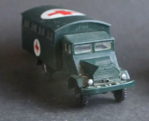 Siku Ford Truck Militär-Krankenwagen V138 Plastikmodell 1960 (10548)