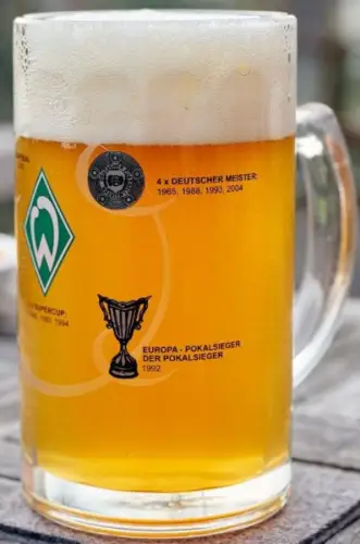 Werder Bremen Bierkrug 2005 "Erfolge" 0,5 Liter Glas (10562)