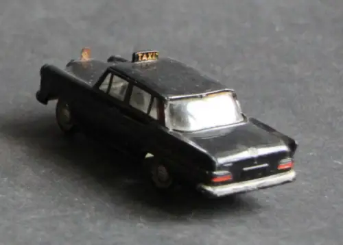 Siku Mercedes-Benz 190 Taxi V192 Plastikmodell 1962 (10583)