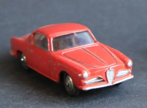 Dinky Toys France Alfa Romeo Coupe 1955 Metallmodell (11070)