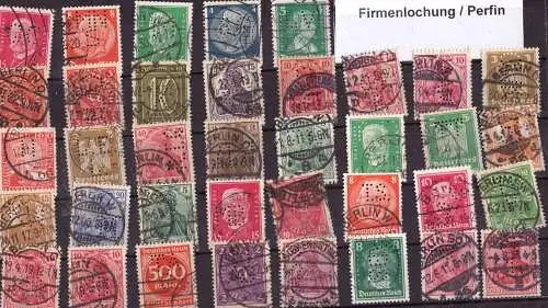 O-0060G, Firmenlochungen / Perfins Berlin, 11 Steckkarten mit ca 400 Marken Deutsches Reich