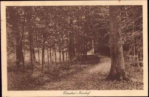 601252 | Ortsansicht, Ostseebad  | Niendorf (W - 2411), -,