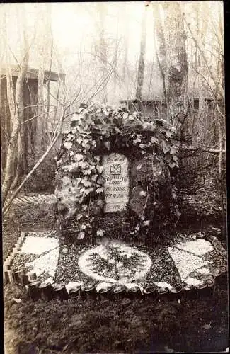603437 | Militär 1. WK, Fotokarte, Soldatengrab im Lager Souleuvre | La Ferriere Harang;Calvados (F 14350 Frankreich)