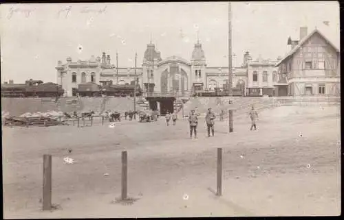 603442 | Ansicht des Bahnhof Kowel, Ukraine, Eisenbahn, Militaria 1. WK  | -, -,