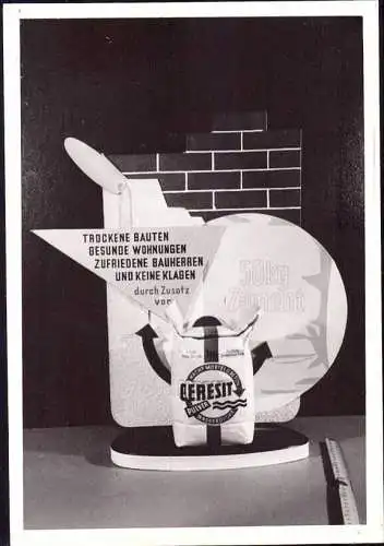 O 327, Werbeaufsteller der Firma Ceresit, Foto. von ca. 1960 (Gr. 10x7cm), Bau, Beton,